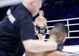 Read more about the article Mišrūs kovos menai (MMA) – nuožmūs ir labiausiai tinkantys savigynai?